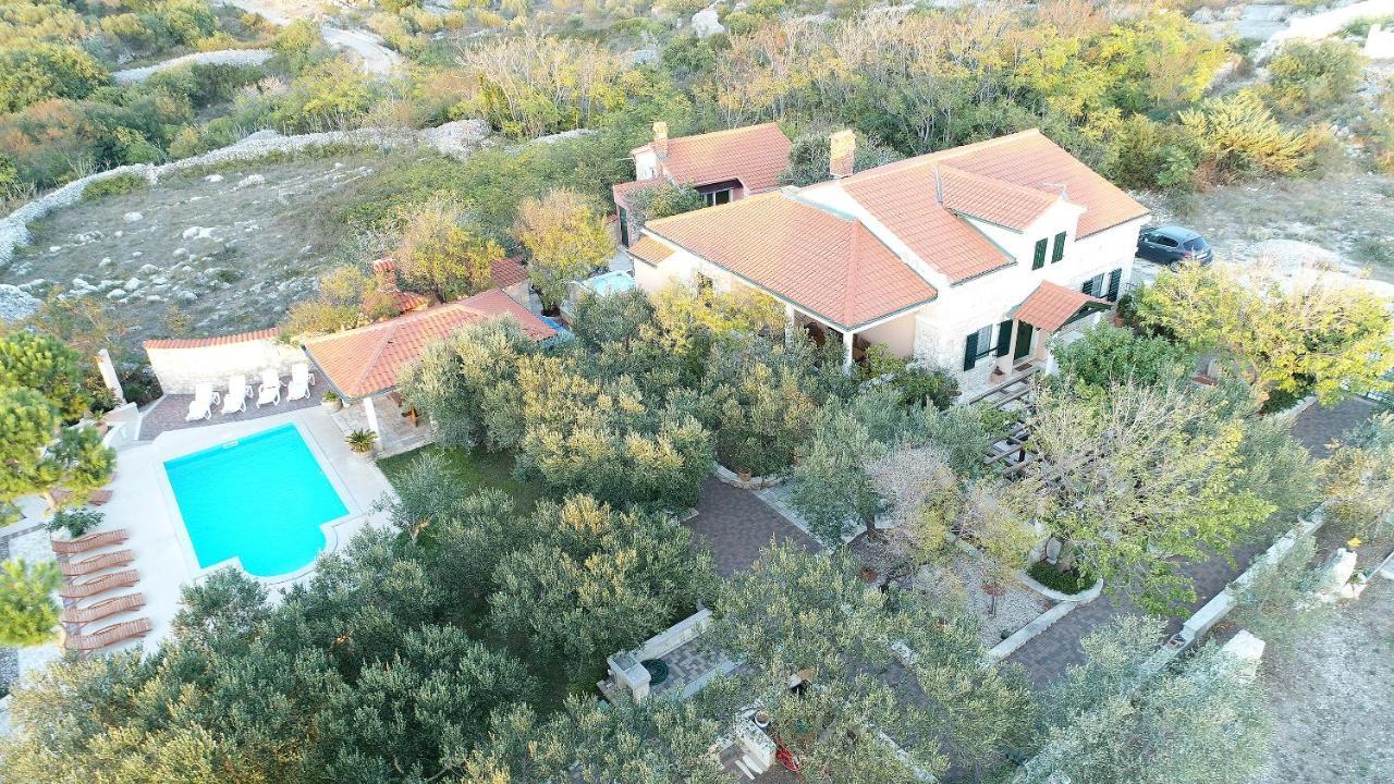 נובליה Villa Dabo מראה חיצוני תמונה