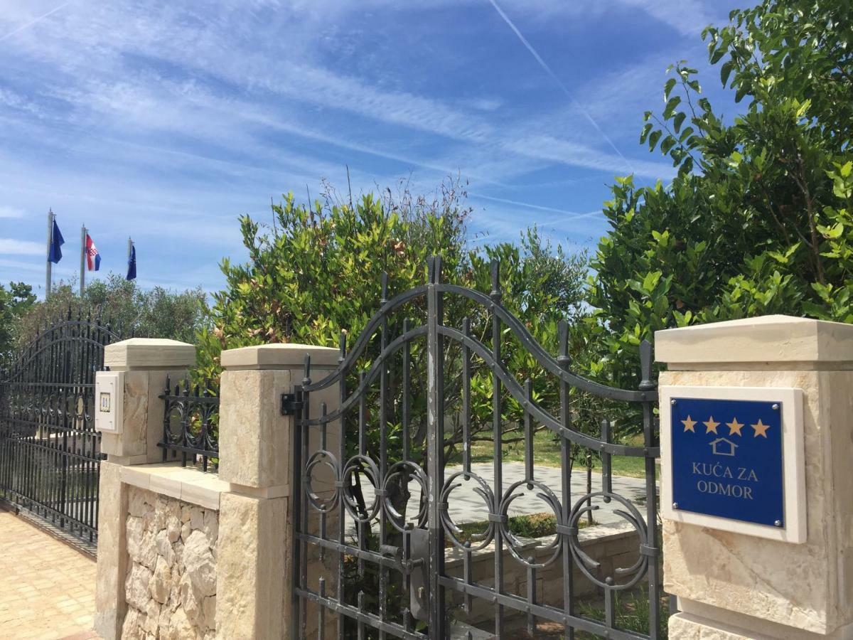 נובליה Villa Dabo מראה חיצוני תמונה